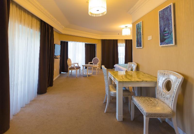 Amber Hotel Baku Exterior foto