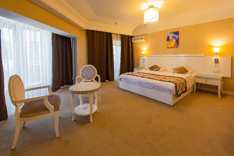 Amber Hotel Baku Exterior foto